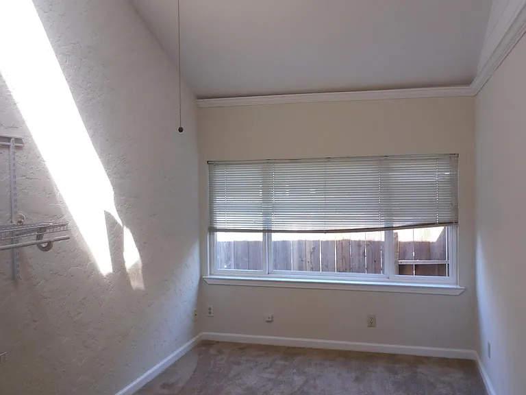 1360 Saint Francis St #FRONT — Photo 14