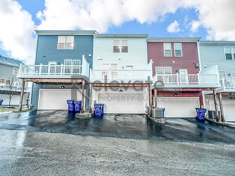 6851 Dunton Rd — Photo 32