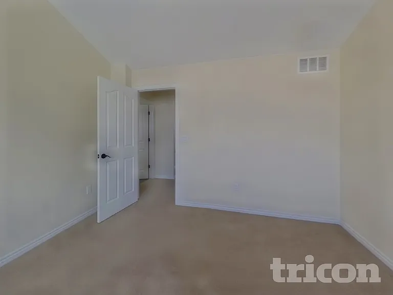 305 Calhoun Cir — Photo 7