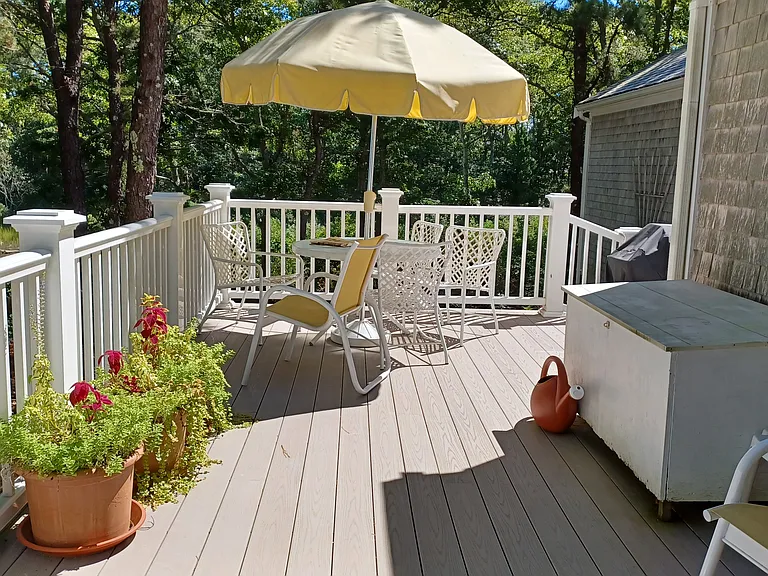 8 Benefit St — Photo 19