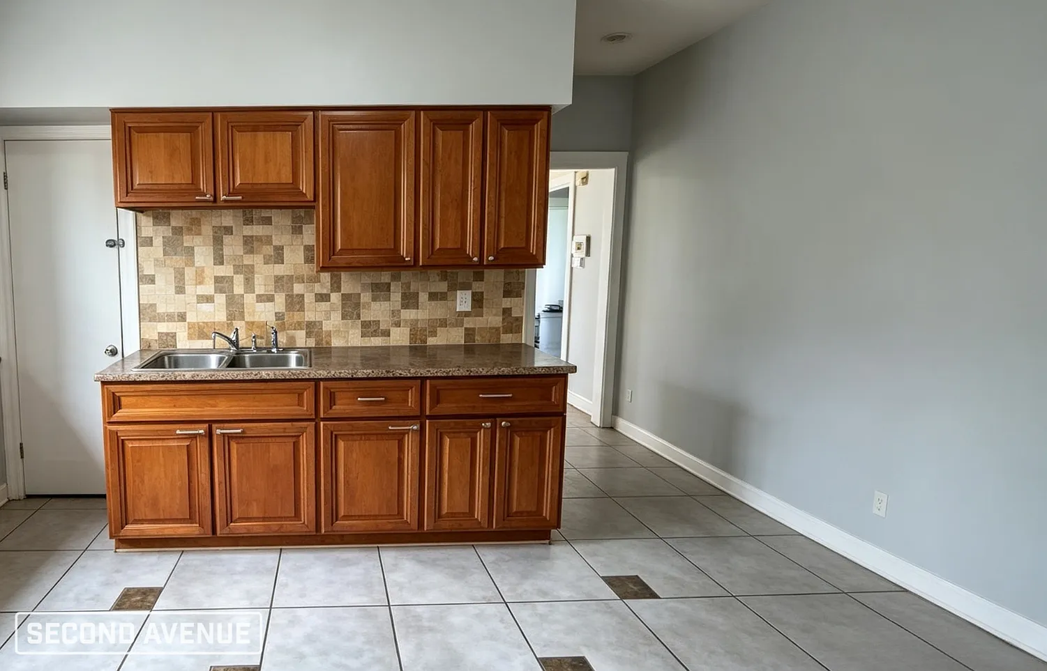 3 bed, 1.5 bath, 1368 sqft, $1,895 — Photo 4