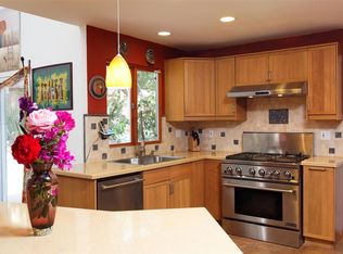 7037 Lipmann St, San Diego, CA 92122