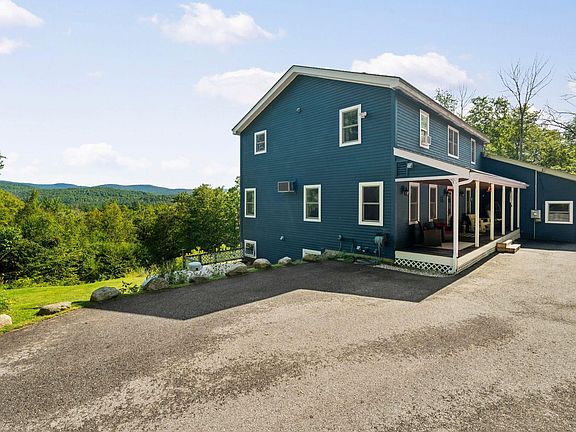 2nd image of 25 Bear Hollow Road