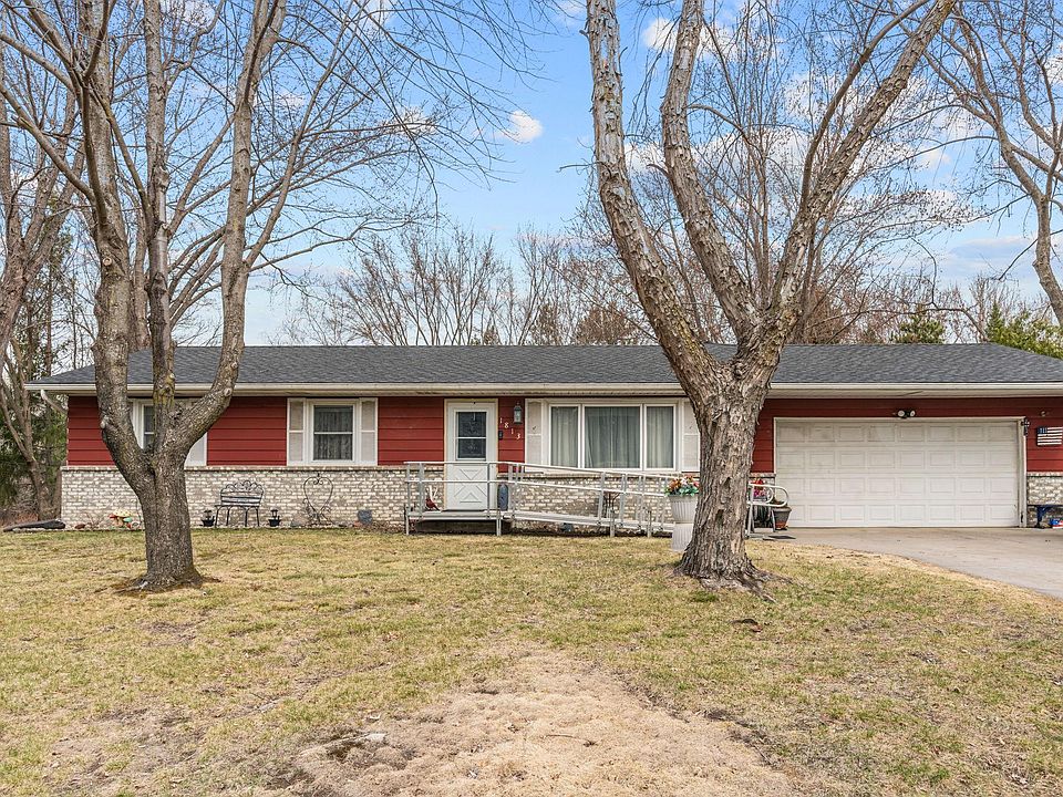 1st image of 1813 209th Ct NE