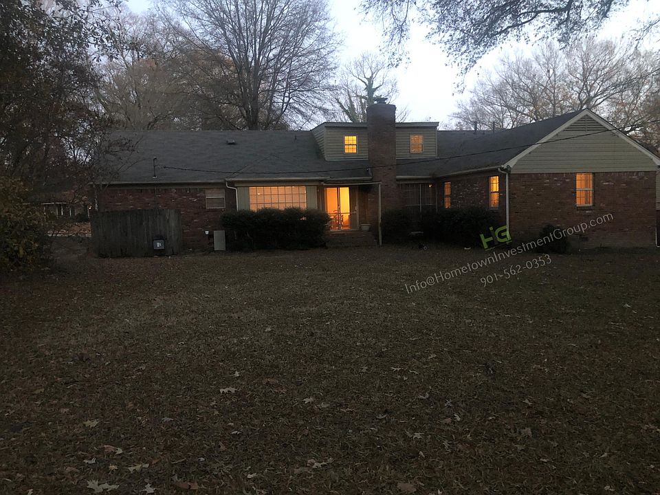 2nd image of 3115 Glenfinnan Rd
