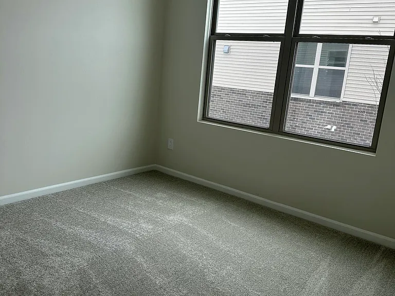 719 W Spaniel Dr — Photo 31