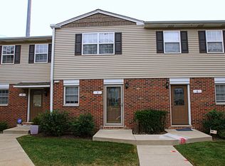 525 W Washington Ave APT 7, Lake Bluff, IL