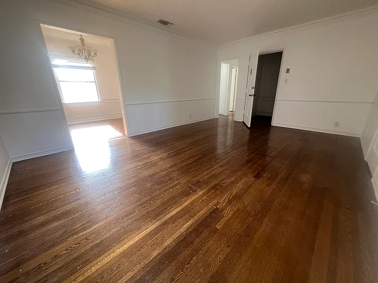 445 N Doheny Dr #F — Photo 4
