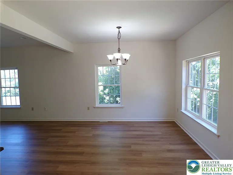 3283 Seip Rd — Photo 5