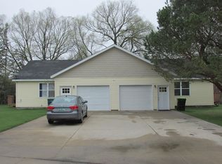 425 Corner Dr, Cheboygan, MI 49721