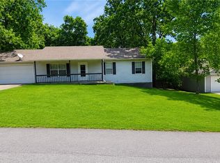 5 White Parish Ln, Bella Vista, AR 72714