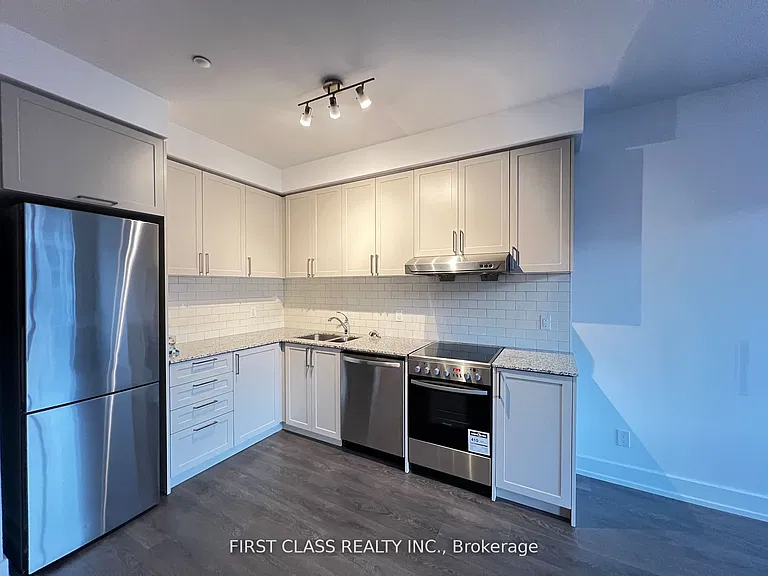 278 Buchanan Dr #727E — Photo 1