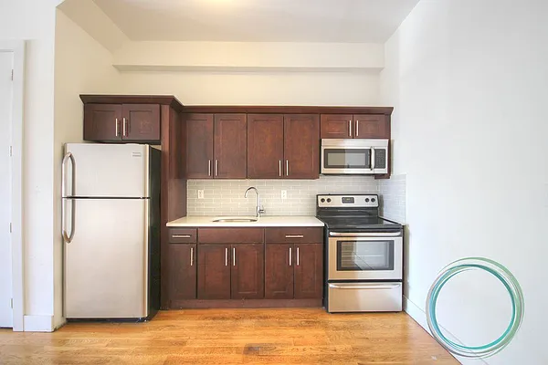 Rented by GTM Property Group  | media 33