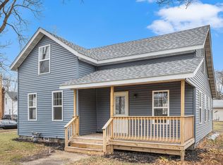 421 Wood St, Three Rivers, MI 49093