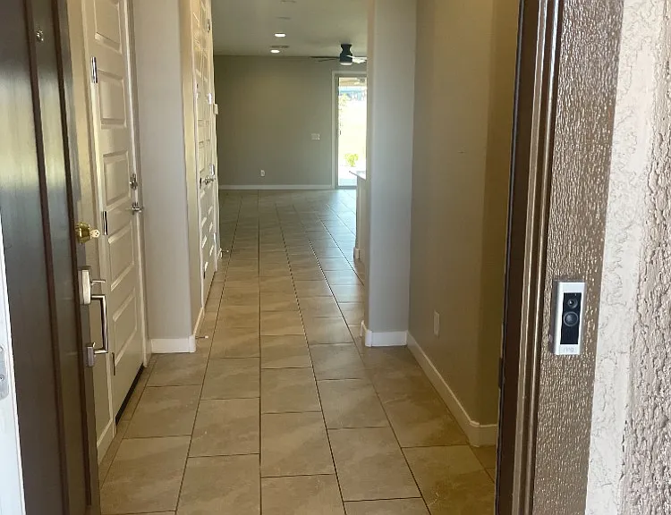 16820 W Echo Ln — Photo 6