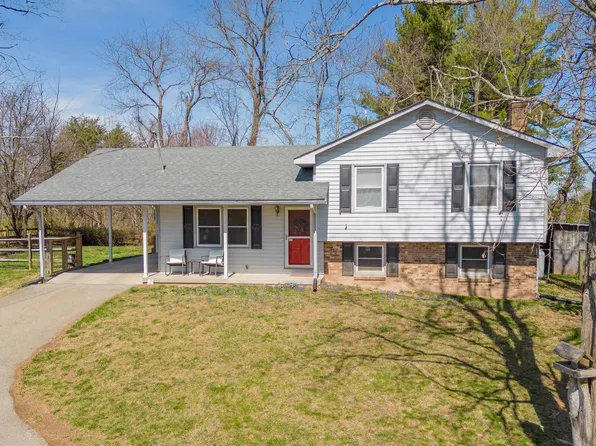 295 Mulberry Dr, Christiansburg, VA 24073