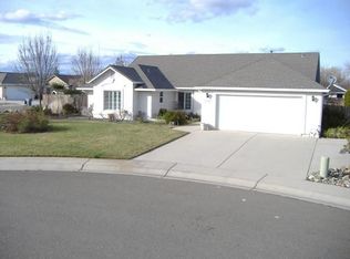 2710 Gemstone Ct, Redding, CA 96001