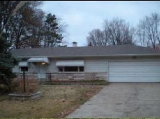 18 Rolling Hills Dr #D, Florissant, MO 63033