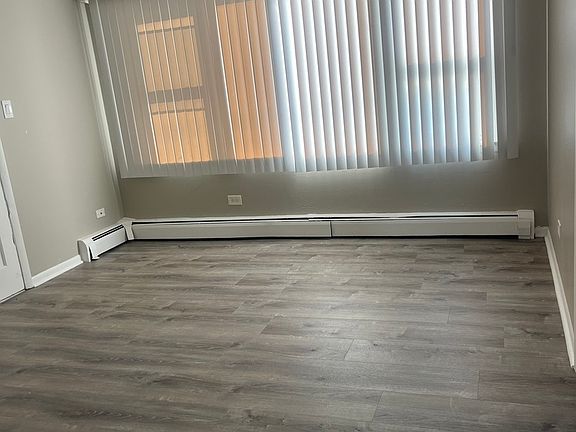 3rd image of 7831 Roberts Rd #4