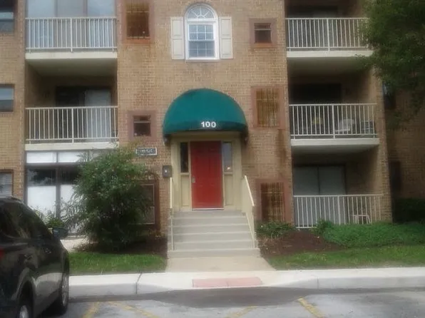 132 Governor Cir, Wilmington, DE 19809