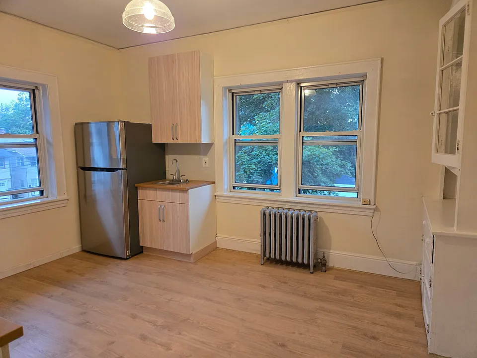 73 Elm St #4