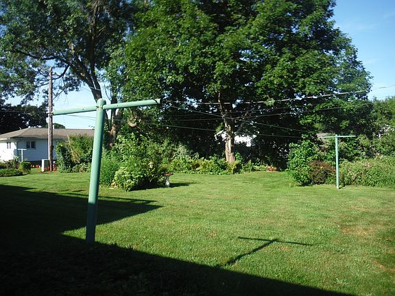 3rd image of 503 2nd St