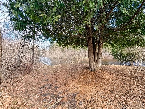 5th image of 4409 W One Mile Rd