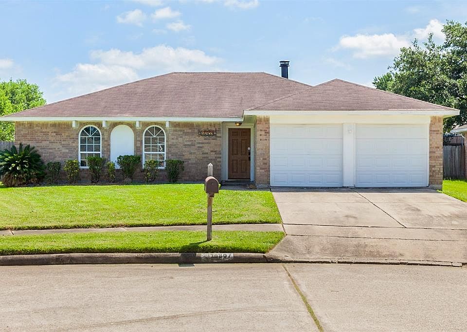 1st image of 16807 Kings Chapel Ct