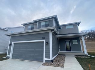 1531 S Kings Grove Ave, West Des Moines, IA 50266