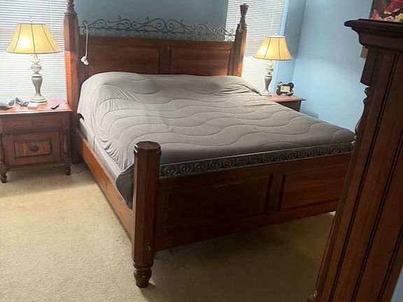 4th image of 10 Niland Ln