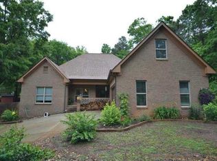 266 2nd St, Statham, GA 30666