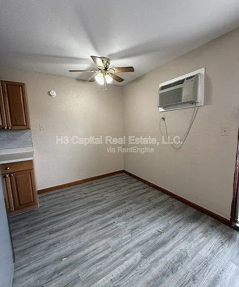 1306 9th St #205 — Photo 3