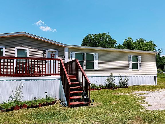 3rd image of 212 Palm Harbor Dr