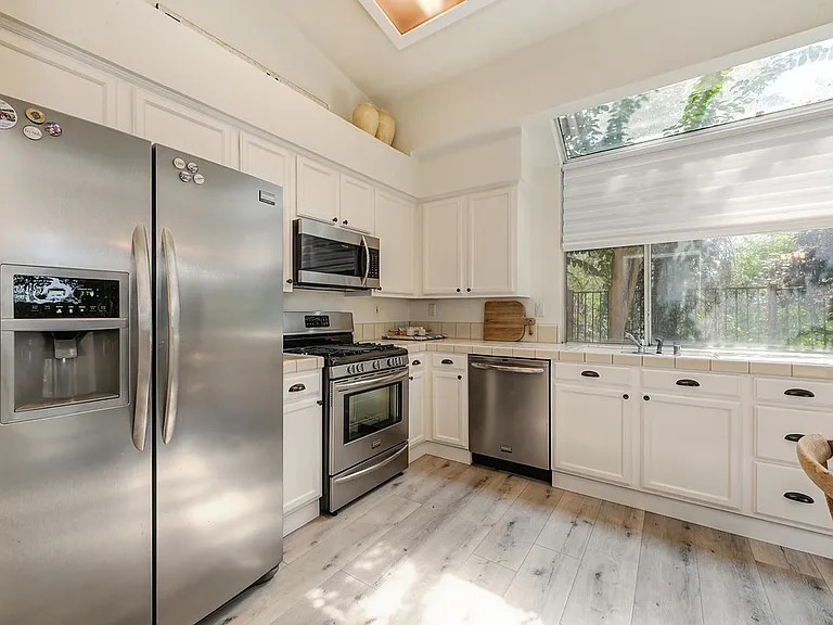 5537 Cabrillo Way — Photo 14