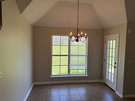 5th image of 4029 Sunset Lake Ln