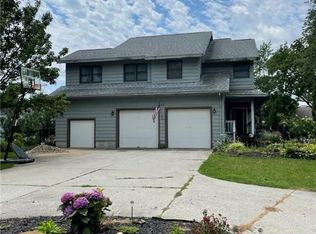 1228 Cleveland Rd W, Huron, OH 44839