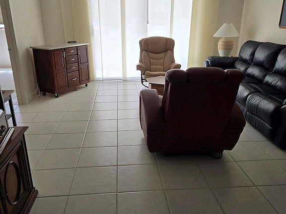 3rd image of 571 SW 142 Avenue #106