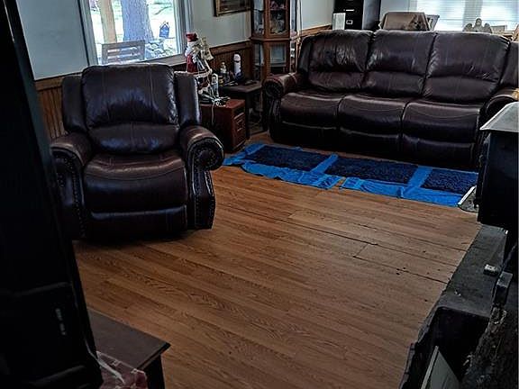 2nd image of 804 A Whitsett Ave