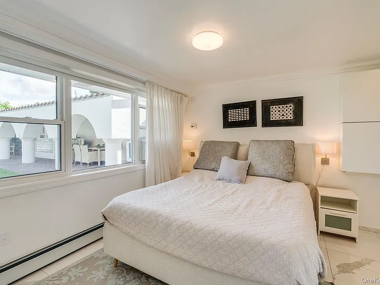 10 Beach Hill Dr — Photo 28