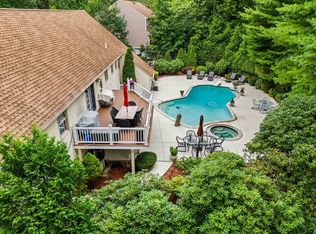71 Westover Pkwy, Norwood, MA 02062