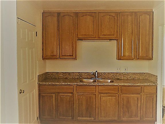 2nd image of 252 1/2 E 109th Pl