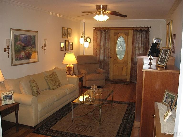 1st image of 3 Leewood Cir