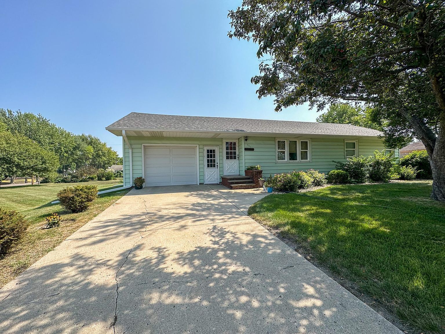 771 Cedar Ave, Gibbon, MN 55335 Zillow