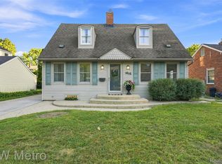 1526 W Houstonia Ave, Royal Oak, MI 48073