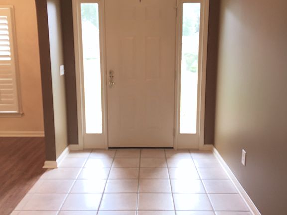 2nd image of 6900 Laurel Wood Dr