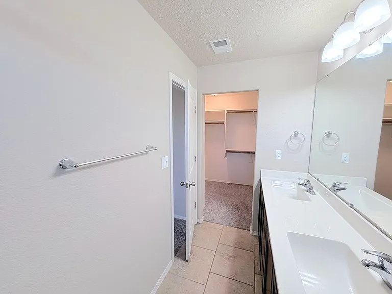 8724 Zephyr Pl NW — Photo 23