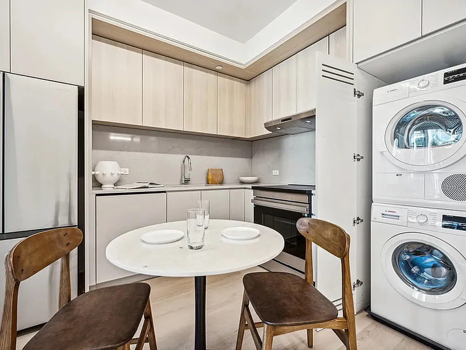 17 Hanover Pl #20E
