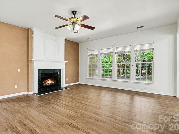 5th image of 8708 Heron Glen Dr
