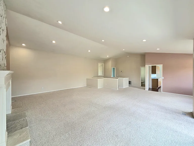 62 15th St NE — Photo 11
