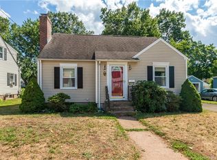 32 Byron Rd, Manchester, CT 06040